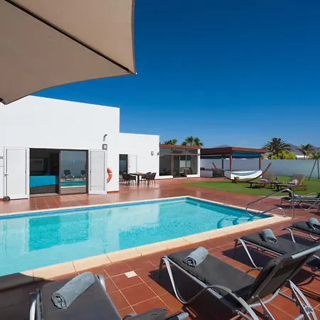 Celeste Villa Playa Blanca